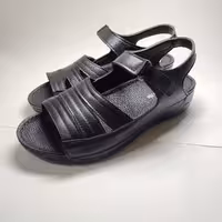 صندل طبی پزشکی رکابدار دارای پد خار پاشنه  محصول شرکت هامان طب 