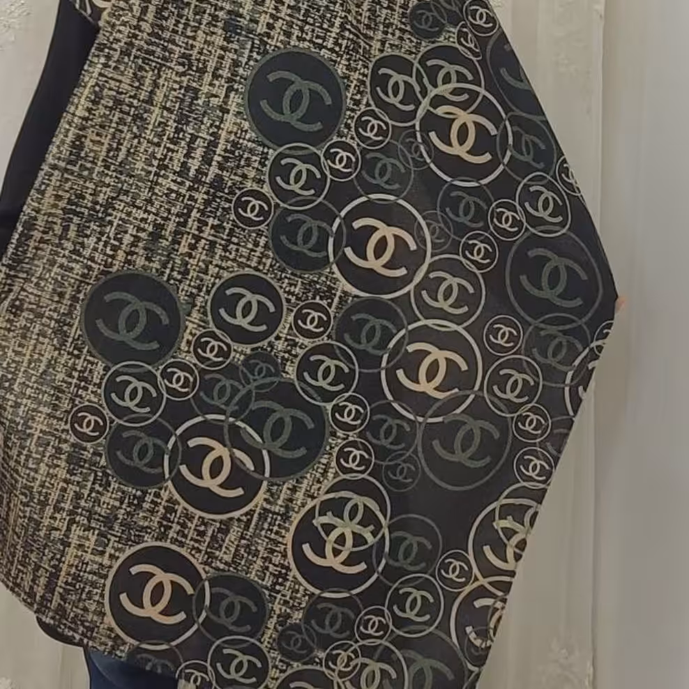 شال موهر پاییزه منگوله دار  با ایستایی عالی روی سر