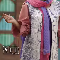 مانتو مجلسی  ژاکارد پوست ماری رنگ کالباسی مدل سوگند برند SET