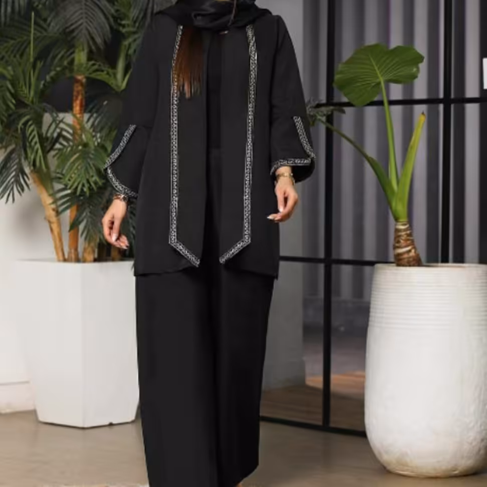 کت وشلوار  لاله