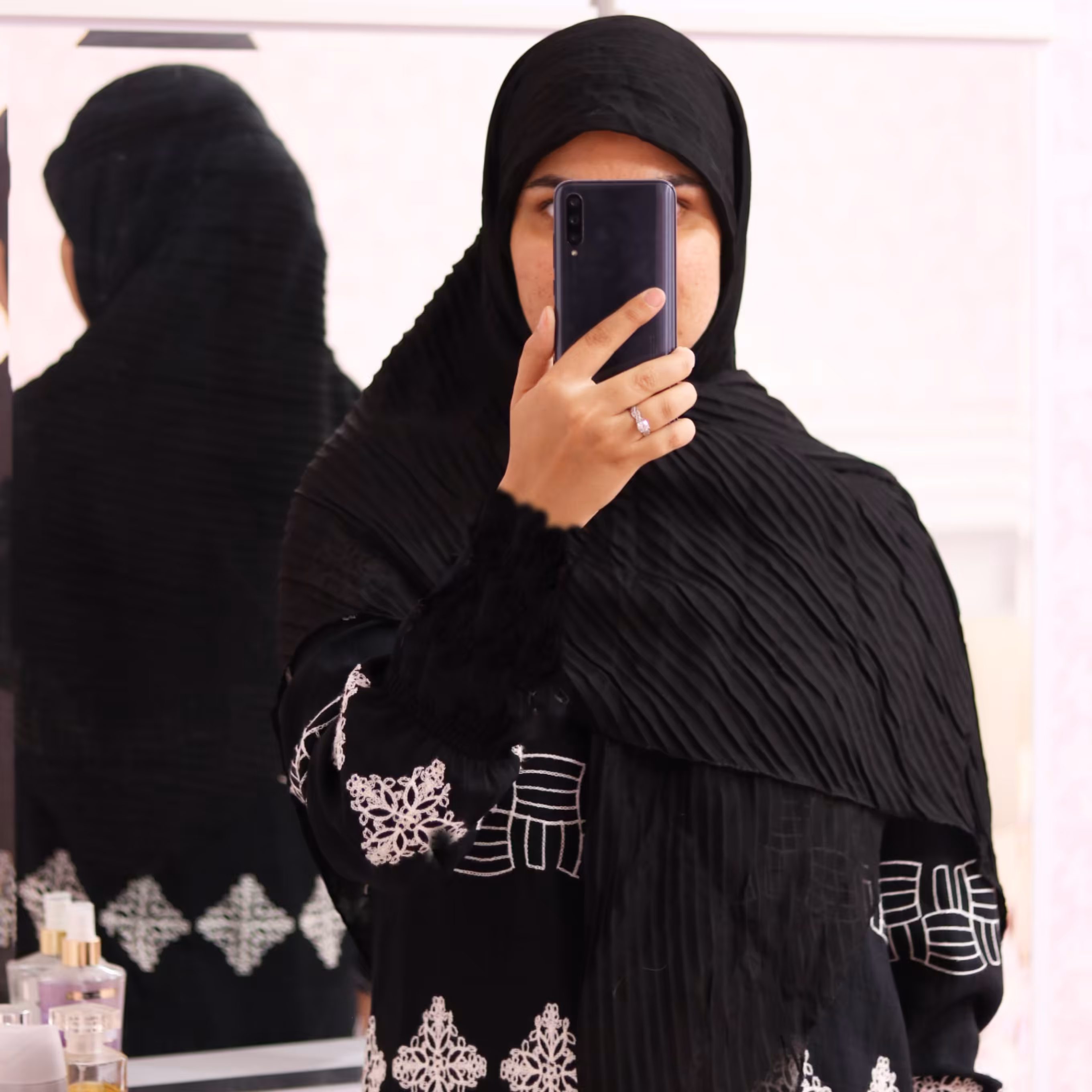 روسری نخی پلیسه مشکی