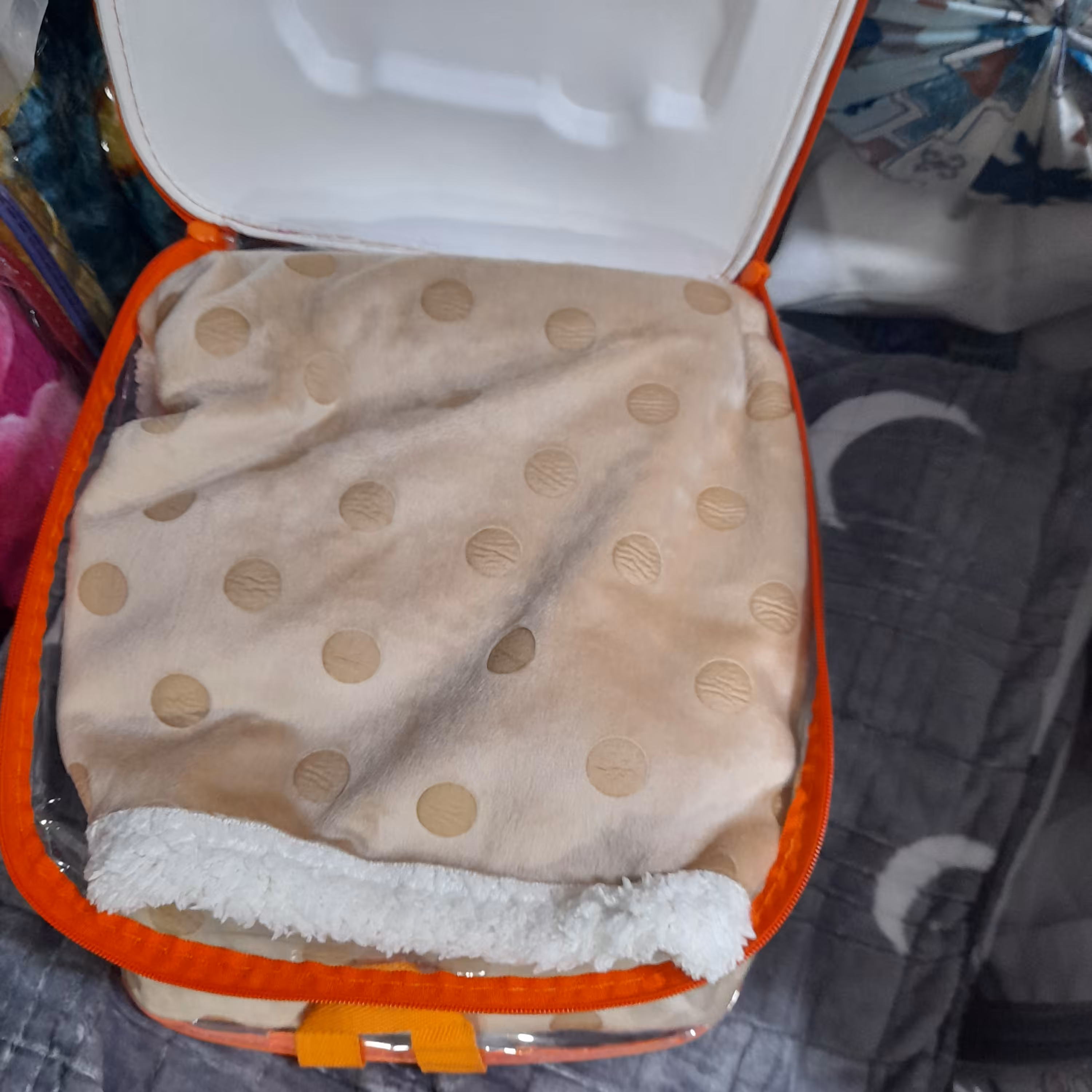 پتو نوزادی  گوسفندی با گرمای عالی کیفیت درجه1 