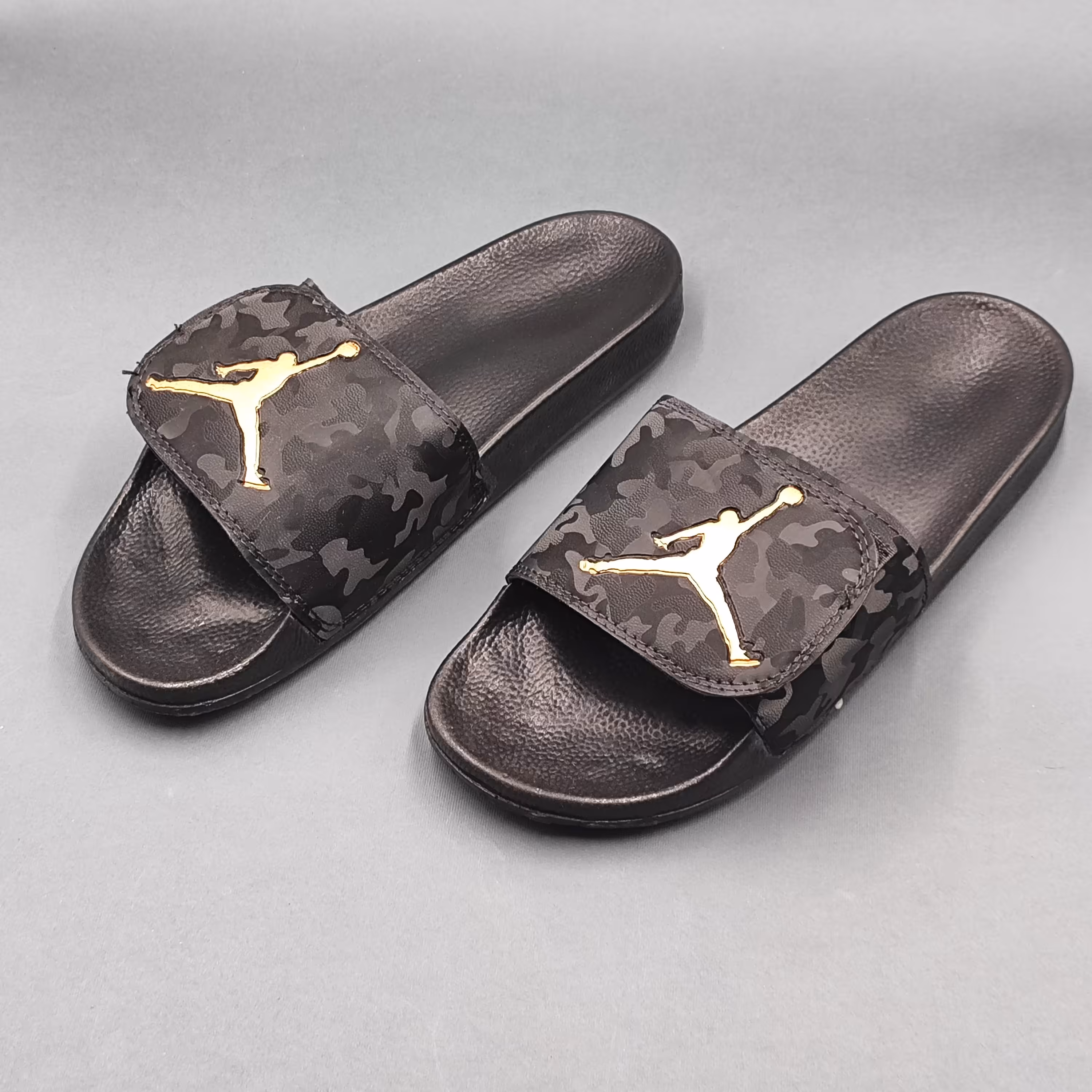 دمپایی طرح جردن چسبی سایزبندی کامل