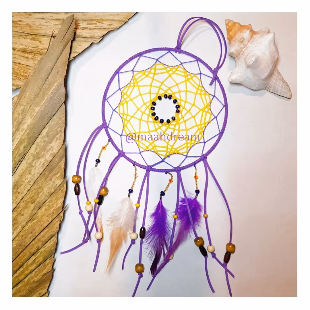 آویز دریم کچر  بزرگ رنگ بنفش و زرد مدل ماه دریم و گالری شایسته