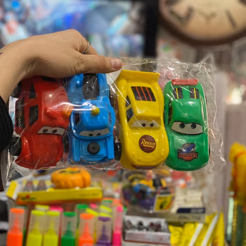 ماشین مکوئین بسته4عددی