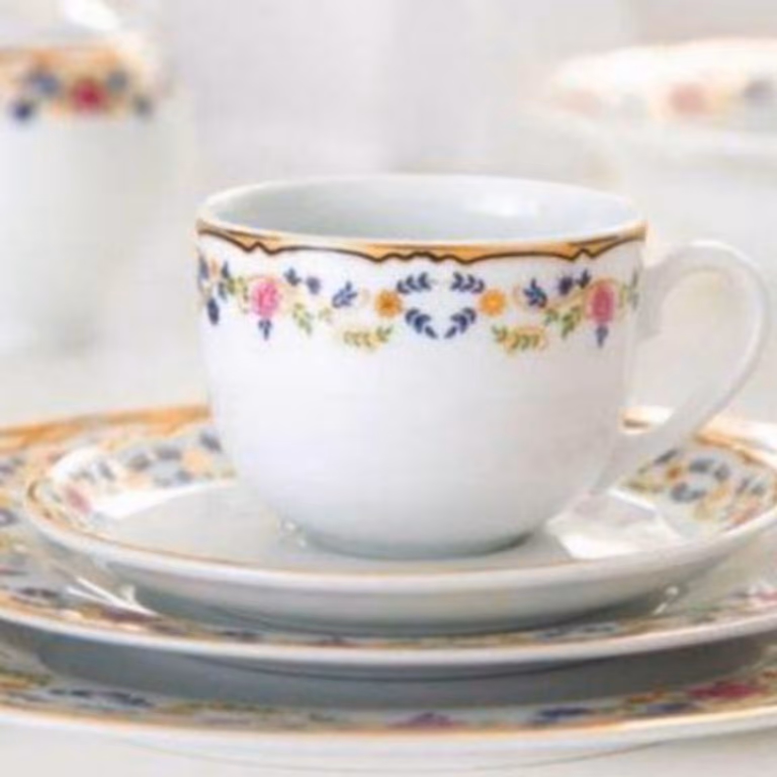 چینی زرین مدل گلستان 102پارچ