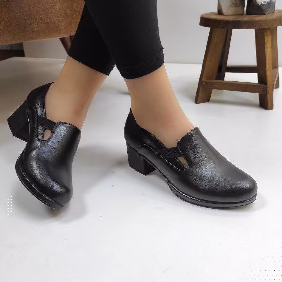 کفش طبی و راحتی زنانه با ارسال رایگان - کتونی چرم صندل طبی راحتی کارمندی پاشه بلند