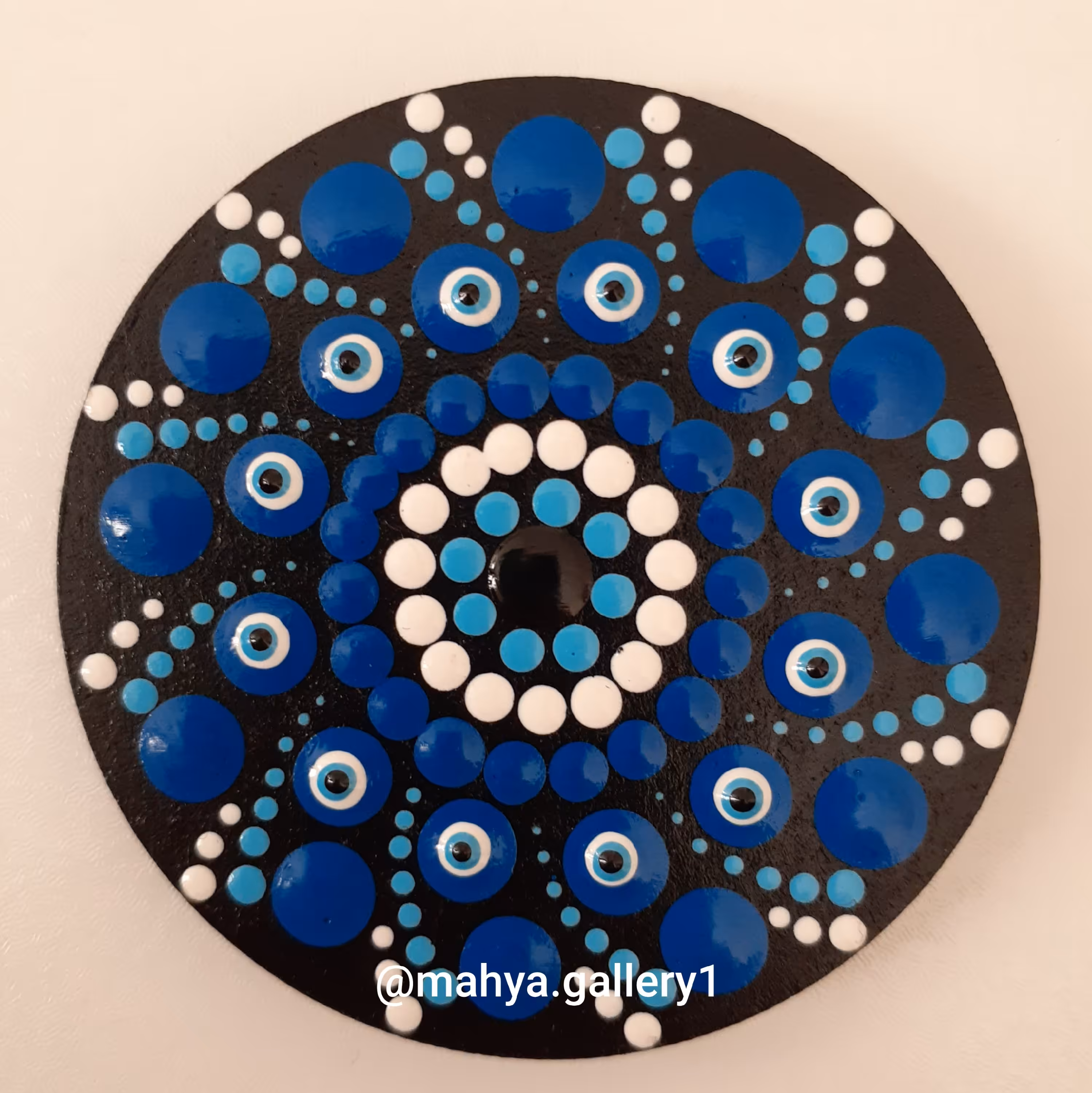 مگنت چوبی چشم نظر تماما کار دست، قطر 7 سانتیمتر، قابل سفارش در رنگهای متنوع