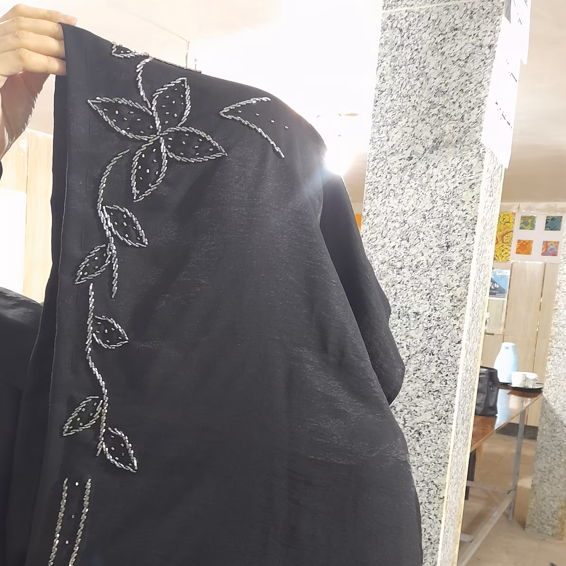 شال وروسری ملیله دوزی شده
