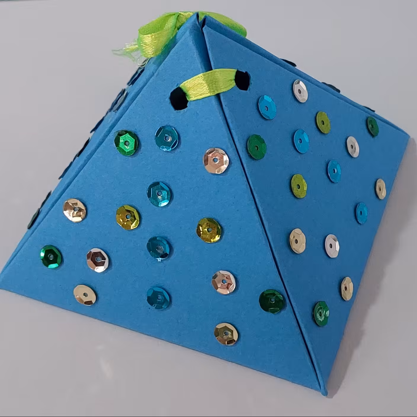 جعبه کادویی کد6