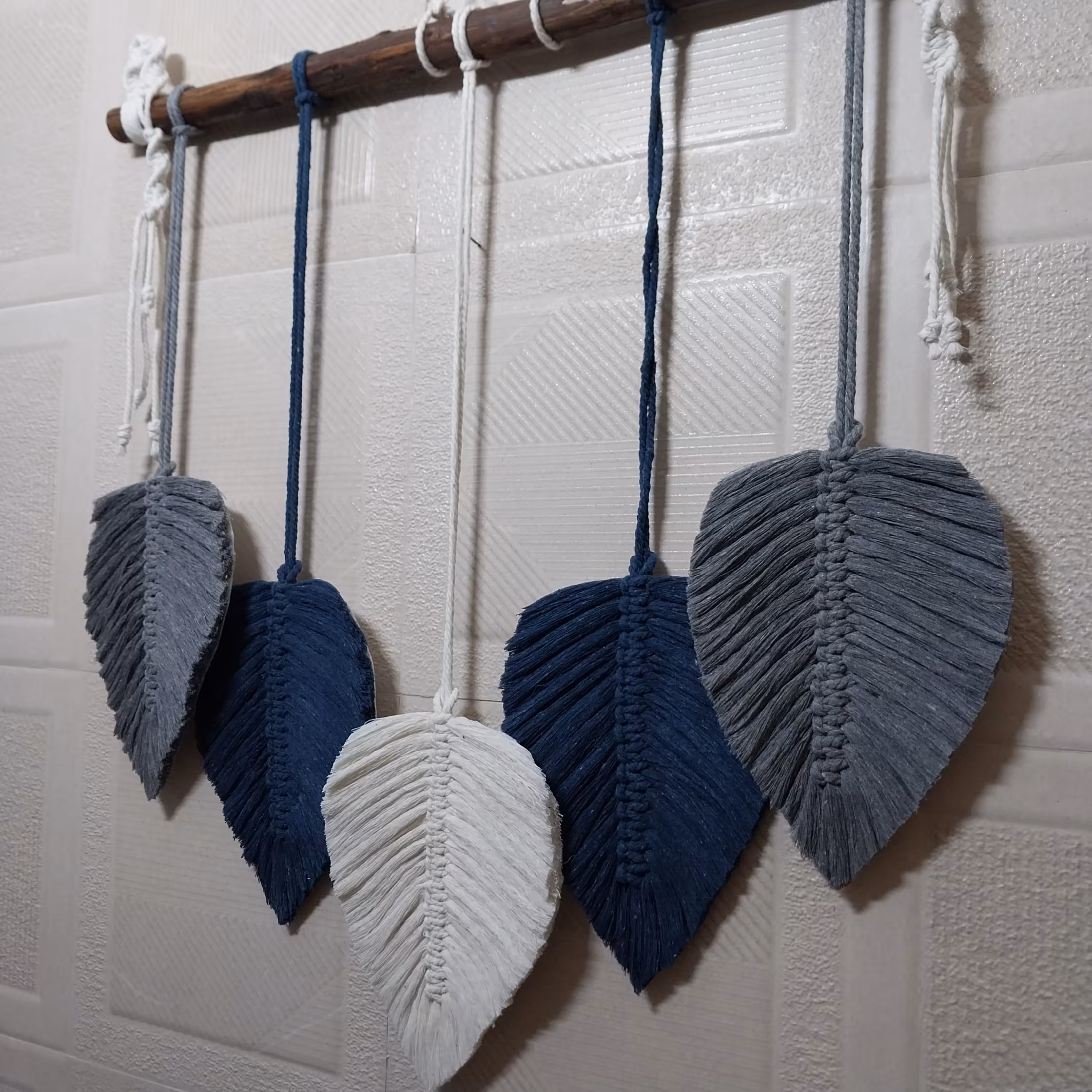 دیوار کوب برگ رشد