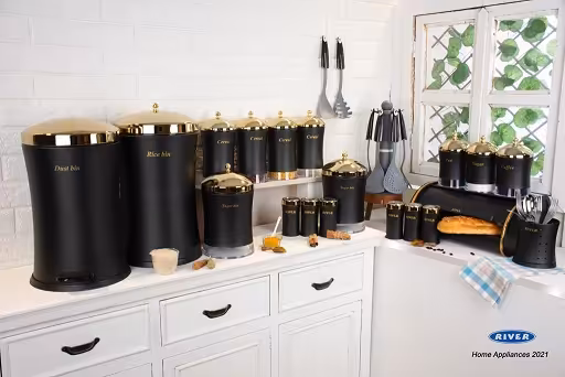 سرویس آشپزخانه 26 پارچه ریور کمر باریک گنبدي مشکی درب طلا