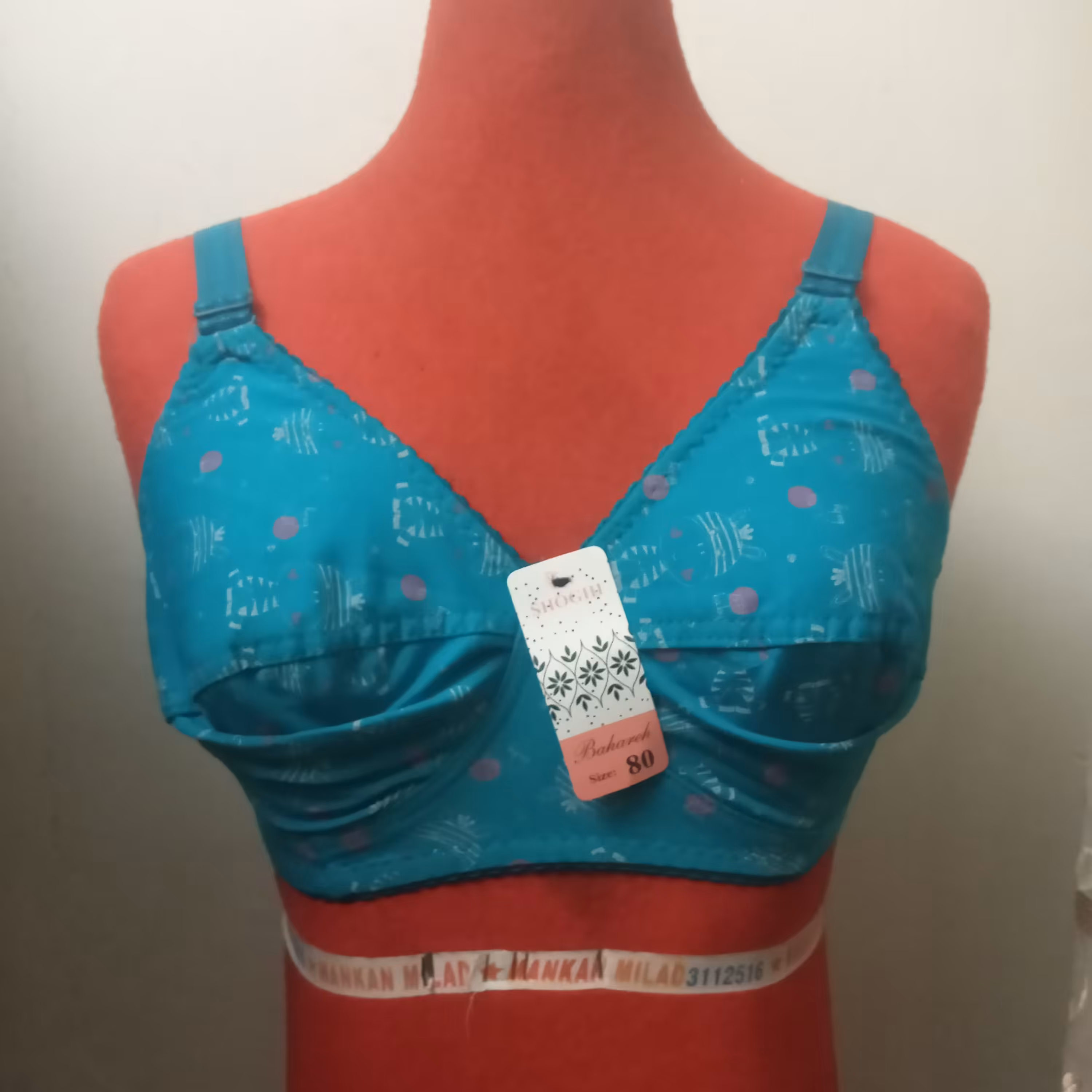 پک 2 تایی سوتین نخی سایز 80 و 90 دو رنگ قرمز وکله غازی  چند مدل هست میتونین پک رو  مدل های متفاوت انتخاب کنین