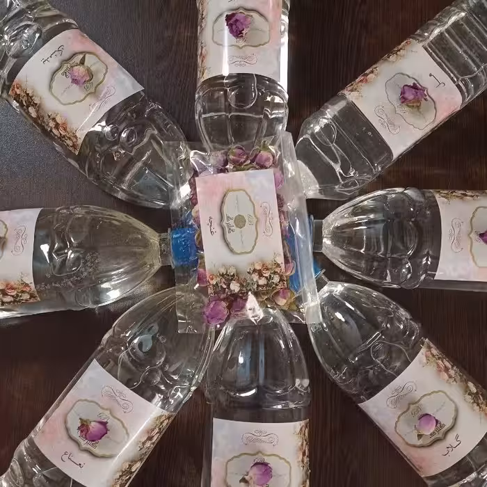 گلاب درجه 2 کاشان بدون افزودنی در بطری های 1 لیتری