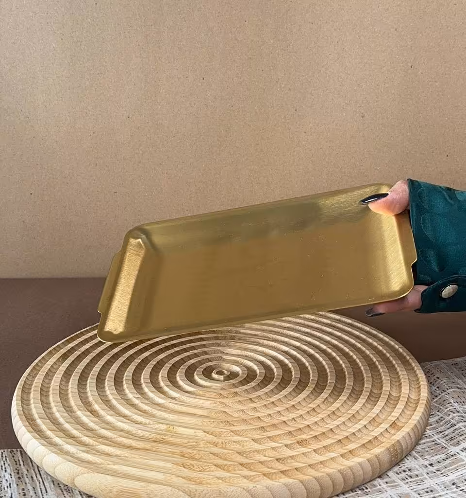 سینی پذیرایی استیل طلایی کوچک