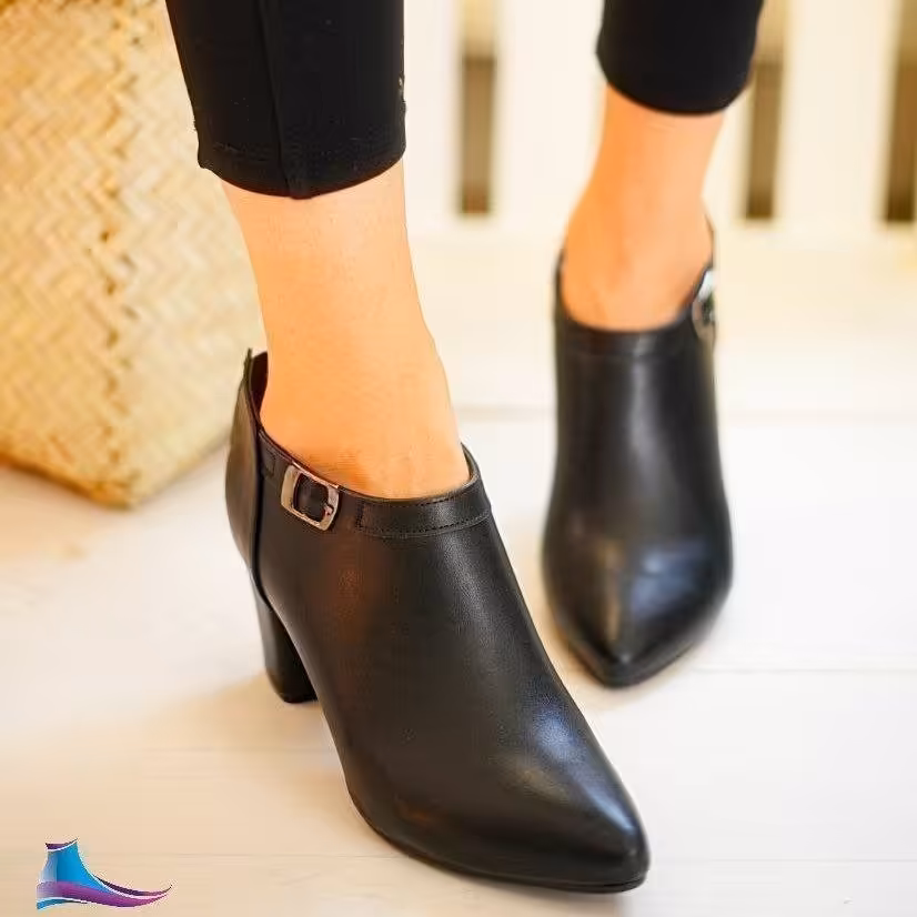 مجلسی دخترانه و زنانه طرح زی زی
کد 688
قالب استاندارد
کیفیت عالی
پاشنه 5cm
Size 37ta40