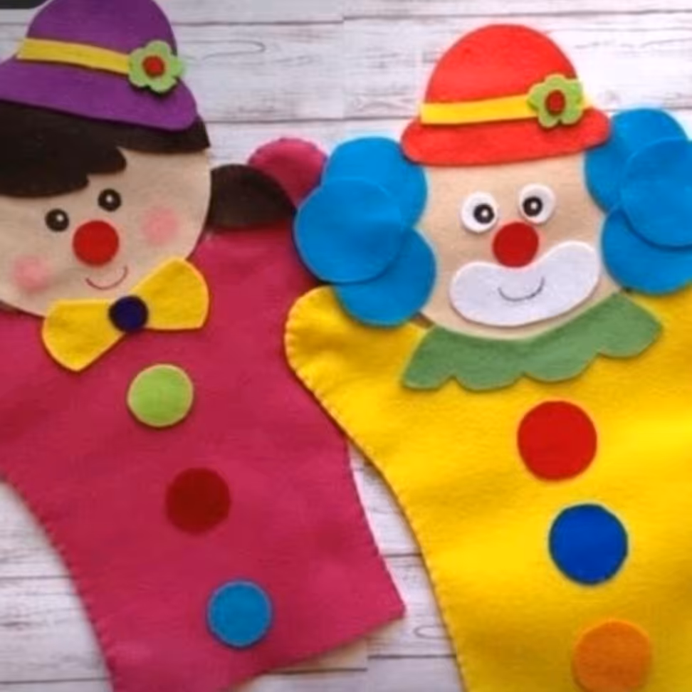 عروسک نمایشی  