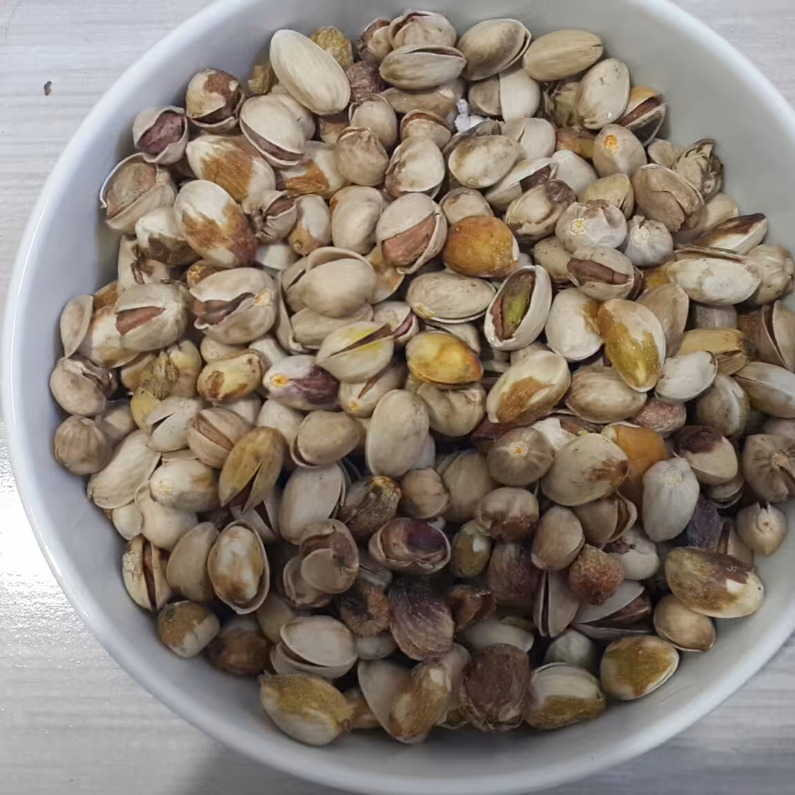 پسته نخودی و درهم