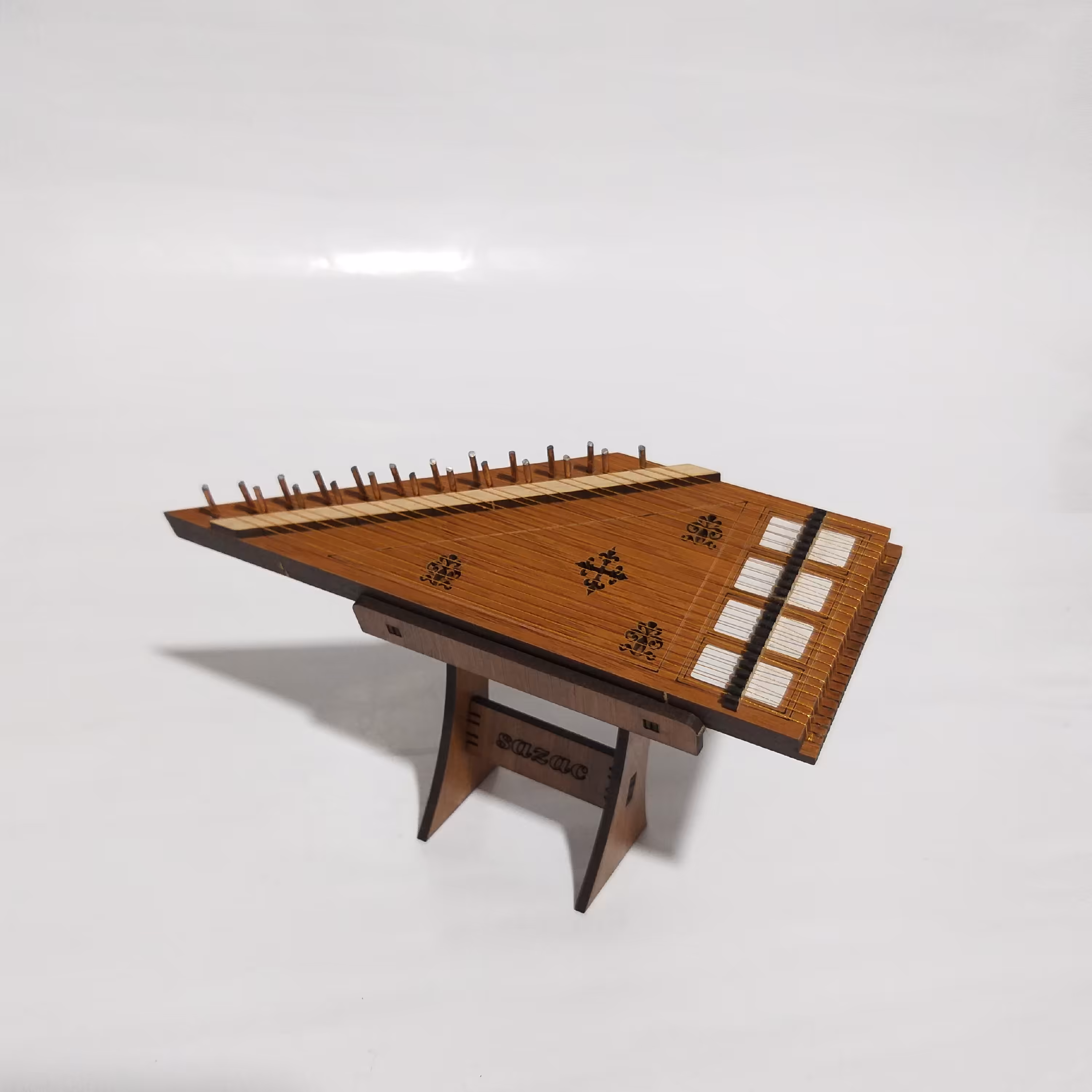 ماکت ساز  قانون