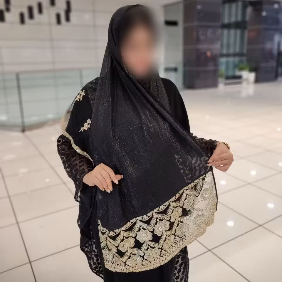 شال شاین دانتل دار مجلسی
دور گان دوزی
تک رنگ و طرح بندی انتخابی
کیفیت بی نظیر
وارداتی
قواره2در70