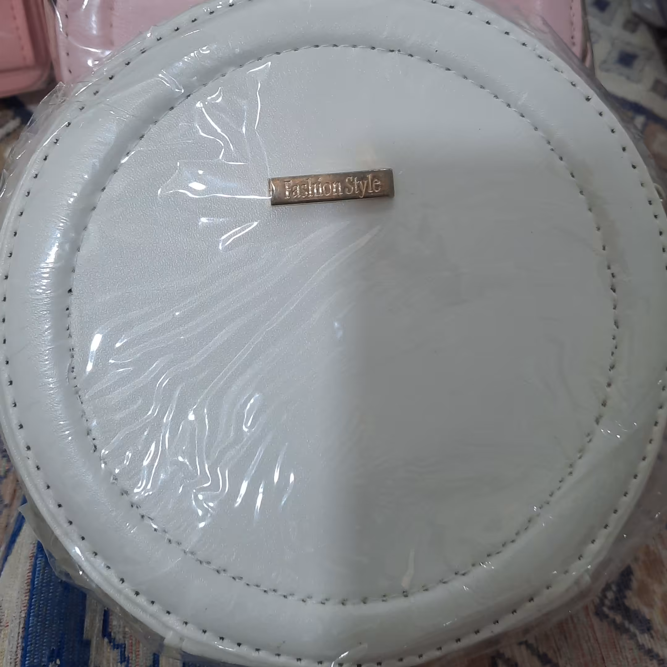کیف دوشی در چند رنگ متنوع