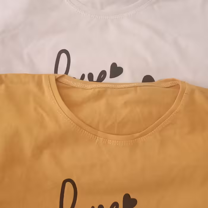 کراپ کوتاه زنانه آستین کوتاه قد تا روی کمر بسیار تن خور زیبا نخی چاپ لاو باقلب جنس تابستونی 