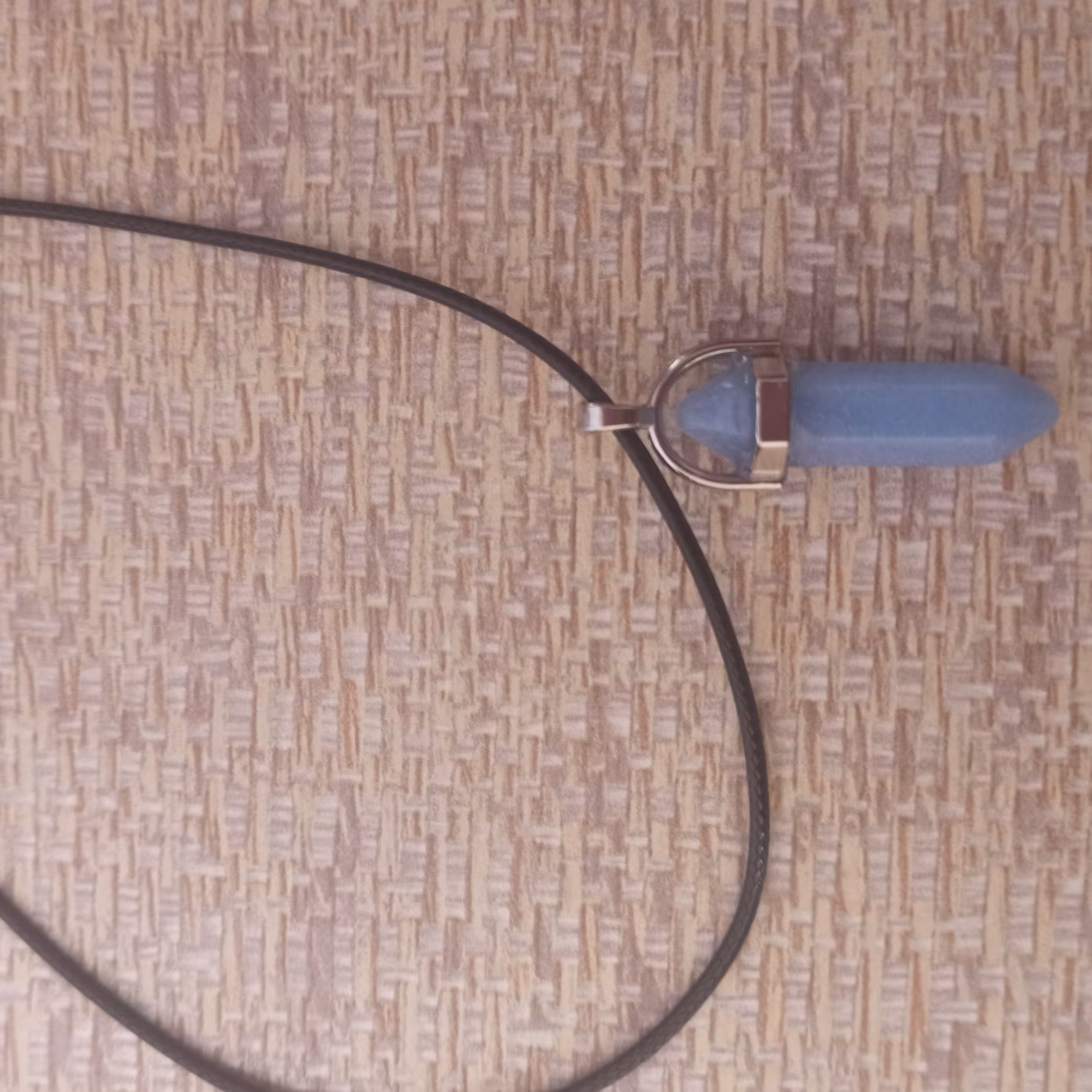 گردنبند شبرنگ بسیار زیبا و جدید مناسب برای کادو تولد وهدیه دادن با تخفیف ویژه در رنگ سبز وآبی موجوده