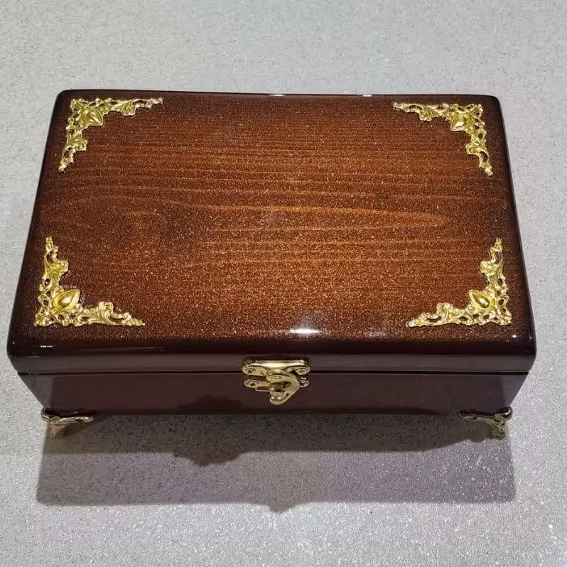 صندوقچه چوبی کوچک