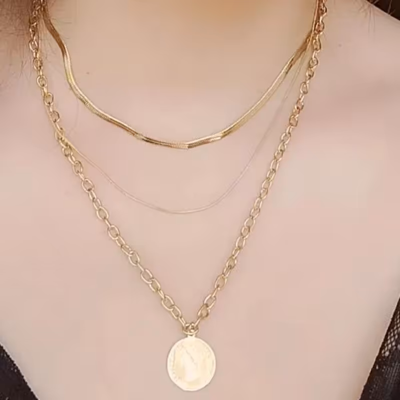 گردنبند سه لاین استیل، با آبکاری طلا ، ضد حساسیت و ضد آب 