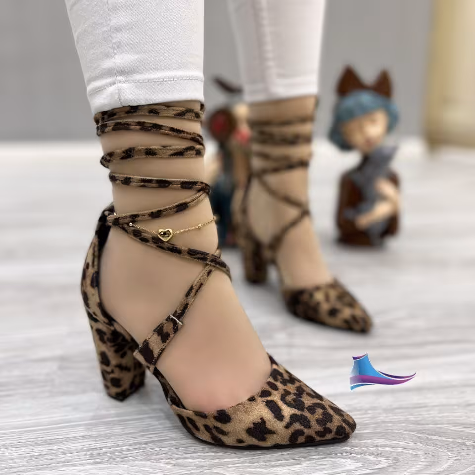 مجلسی
کد 731
قالب استاندارد
پاشنه 7 سانت مدل جدید
جنس چرم
Size37ta40