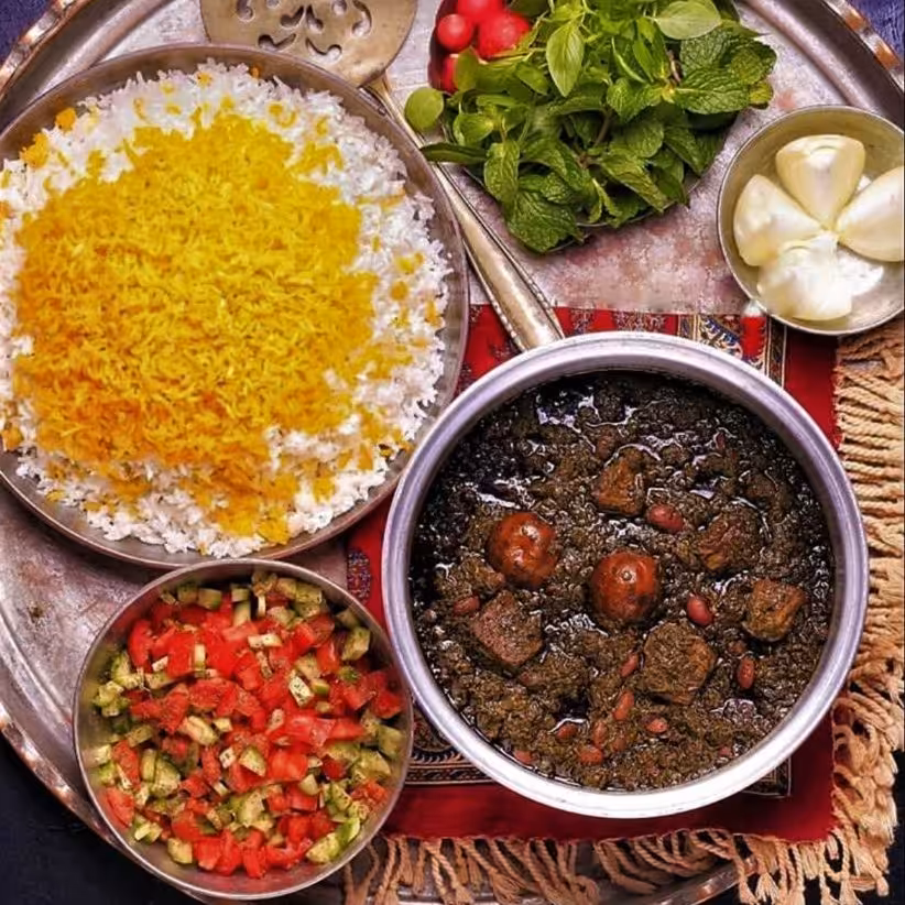 ادویه قرمه سبزی 100 گرم معطر و خوش طعم و رنگ