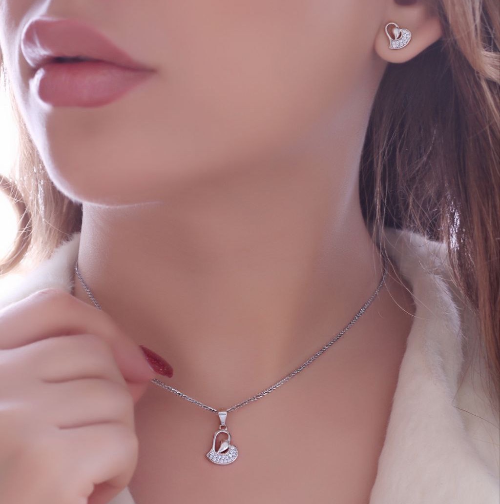 نیم ست میکرو سوپر -نقره عیار 925-وزن 465-با ارائه فاکتور معتبر