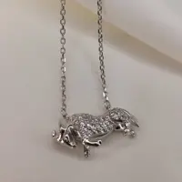 گردن آویز نقره نماد ماه اردیبهشت  