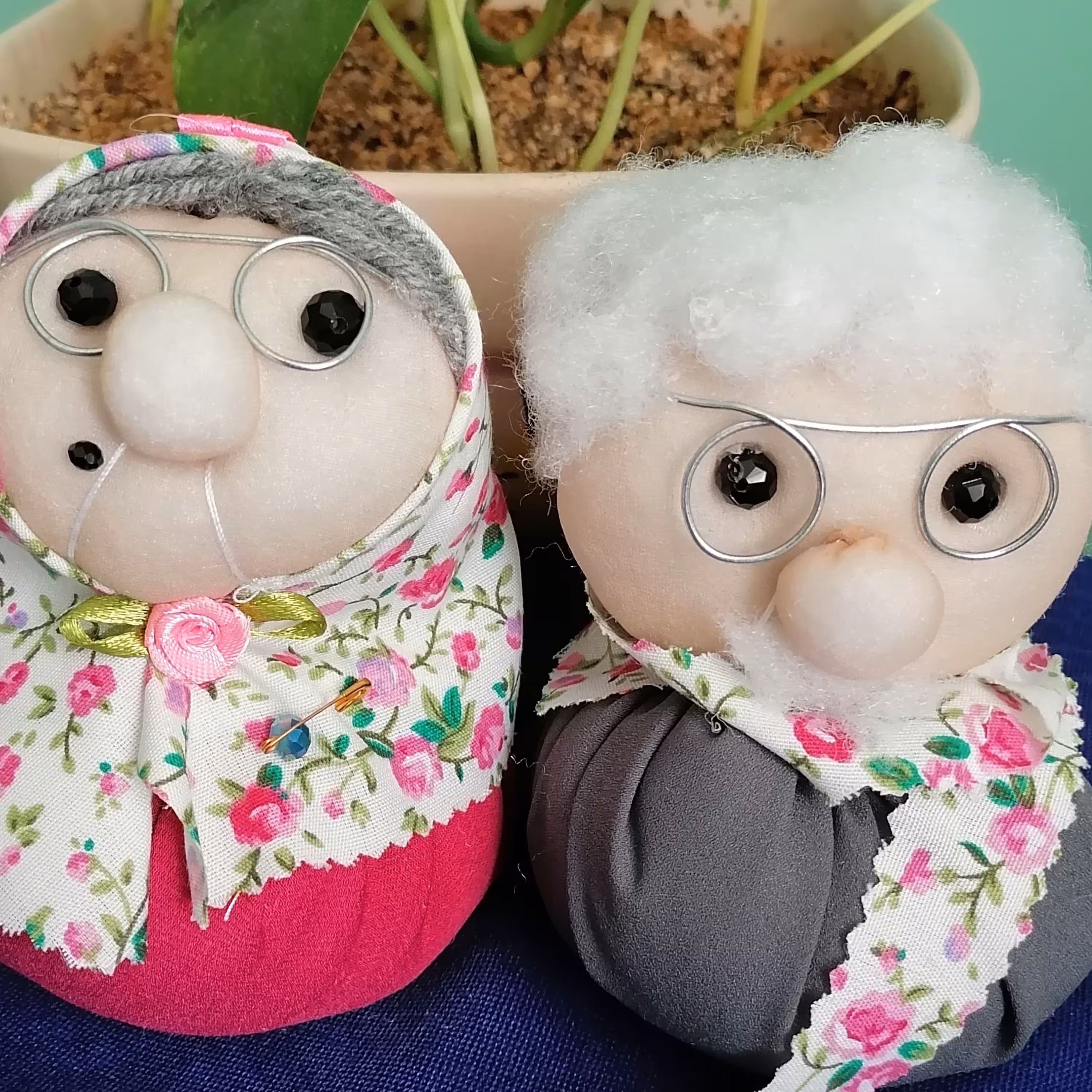 صنایع دستی وعروسک