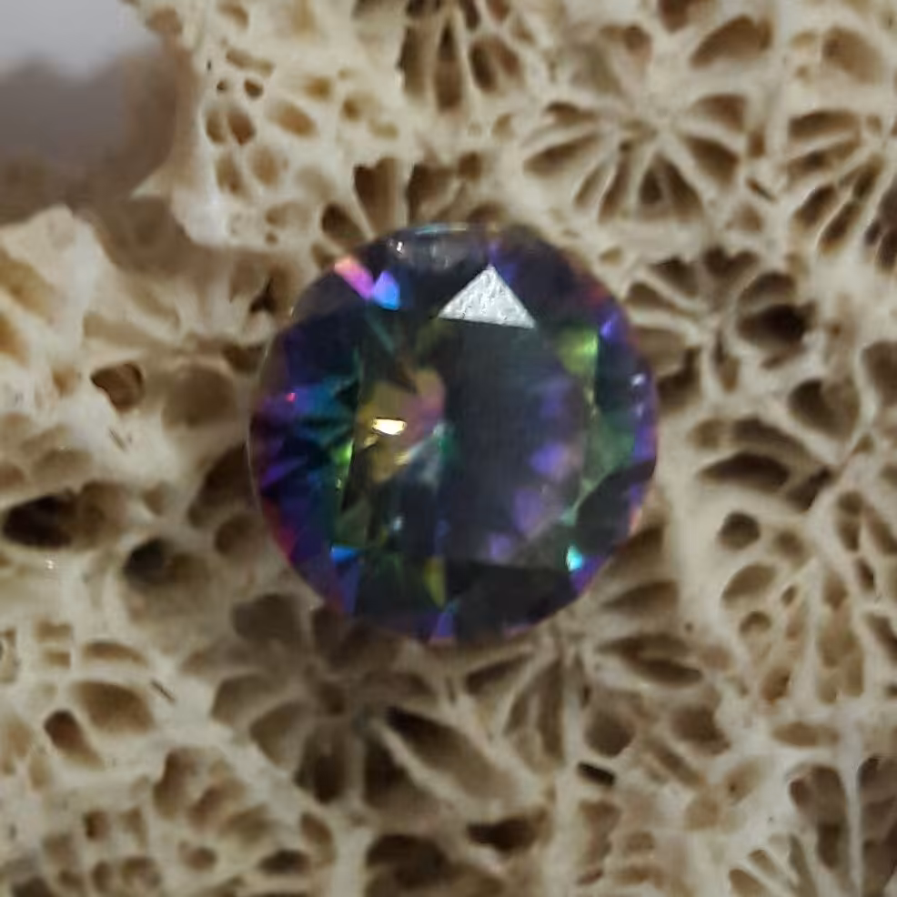 نگین جواهری کوارتز 7رنگ بارفلکس فوق العاده