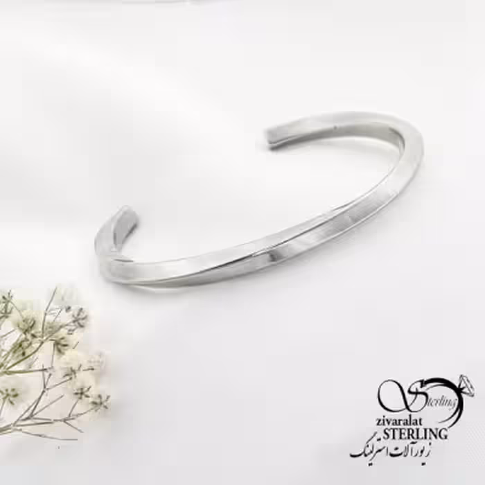 دستبند النگویی استیل طرح مارپیچ سفید کد 16235