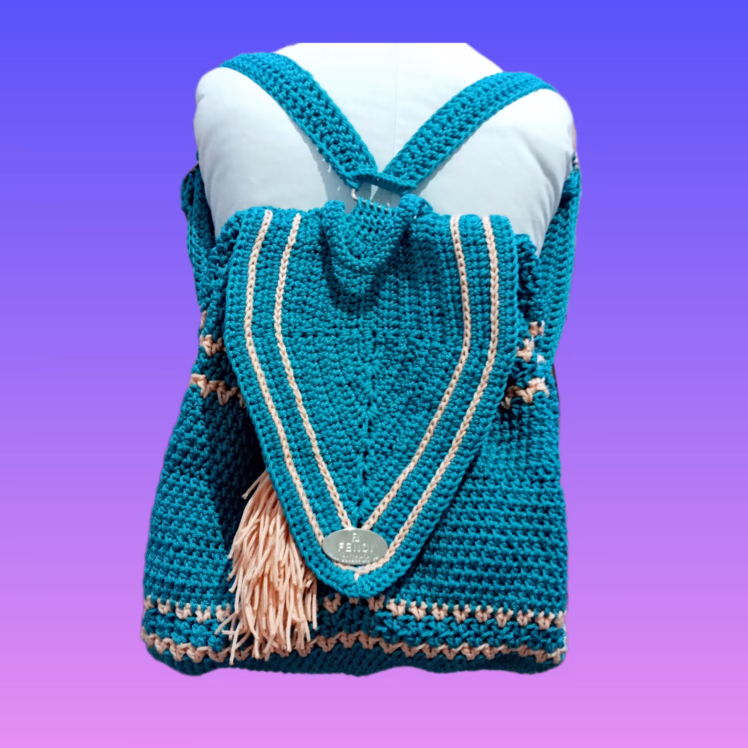 کیف کوله پشتی بافتنی آویزدار