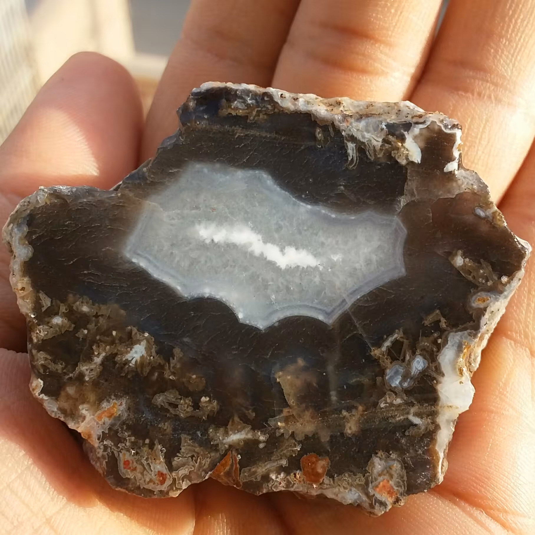 اسلایس سنگ راف عقیق سلیمانی 3بعدی رنگی منظره دار خااارق العاده زیبا شاهکار خلقت 100 در 100 طبیعی
تابلو نقاشی طبیعی