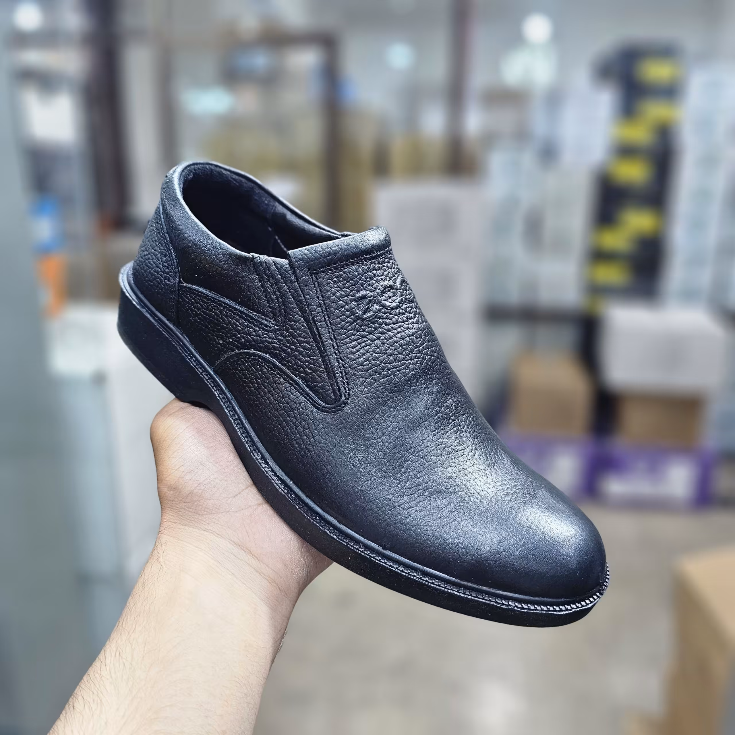 کفش مردانه تمام چرم طبیعی مشکی