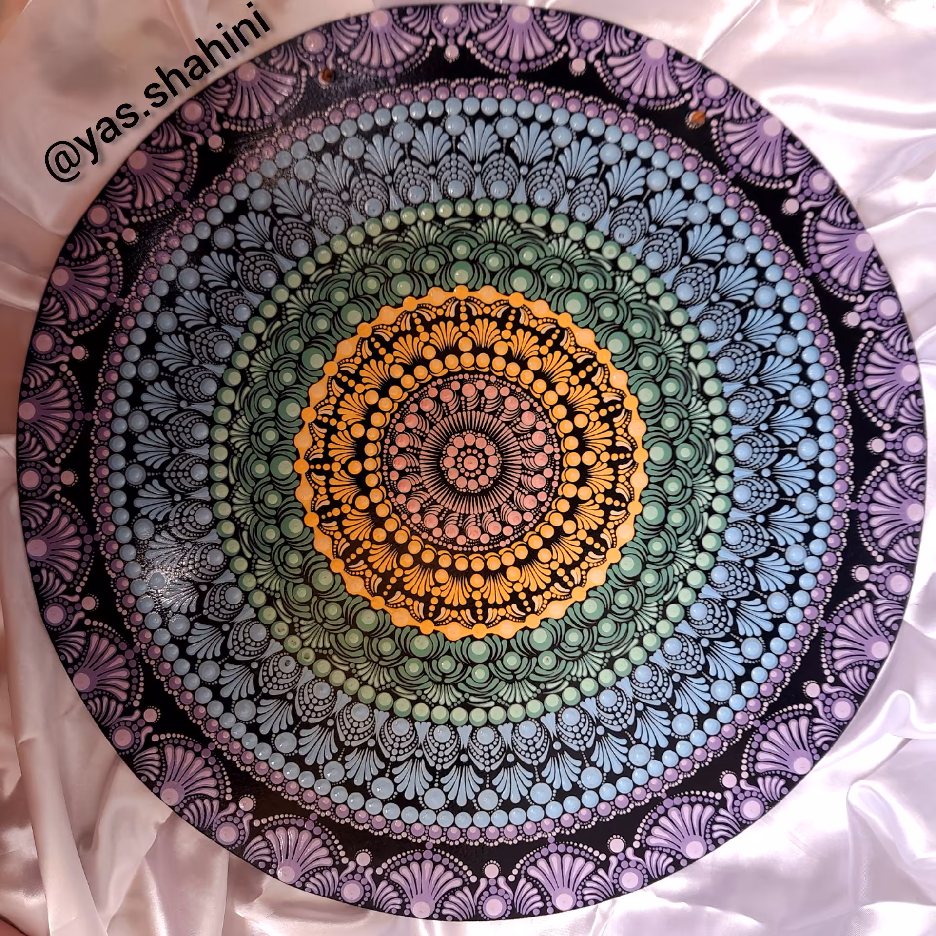 تابلو خاص دات ماندالا