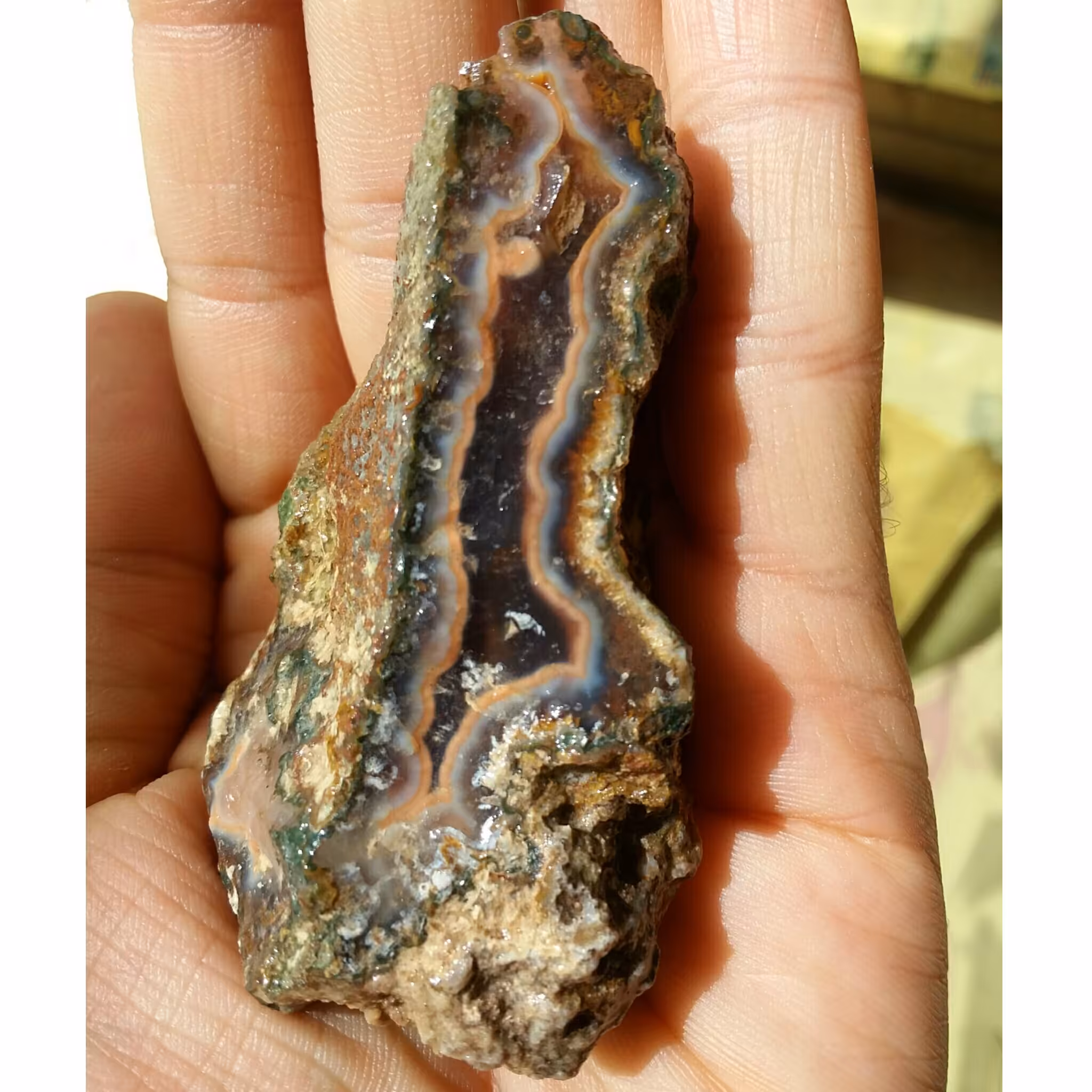 سنگ راف عقیق سلیمانی رنگی سوسنی پر رنگ 100درصد طبیعی