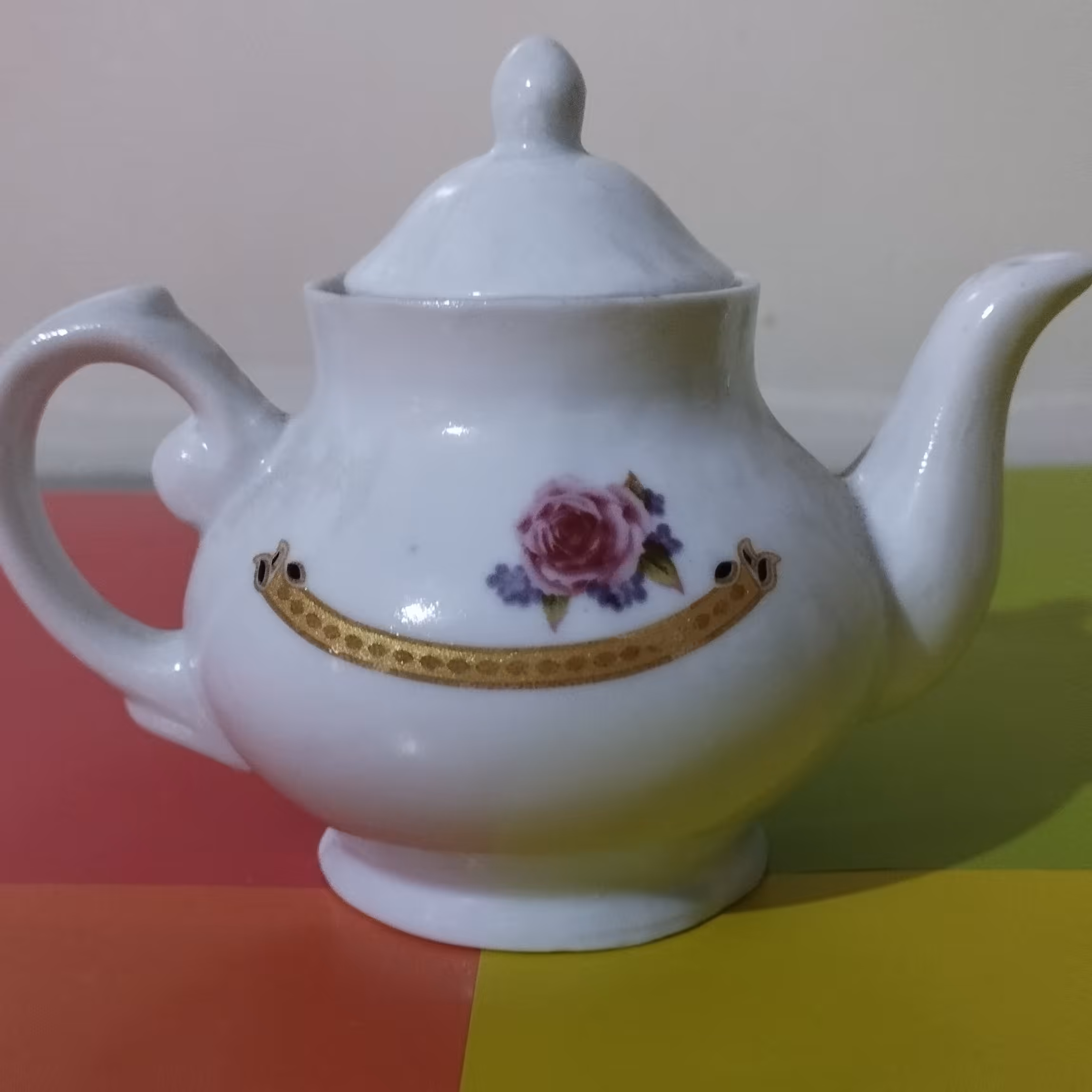 قوری کوچک زعفران