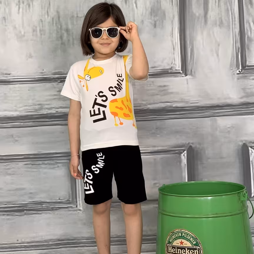 تیشرت شلوارک زرافه زرد