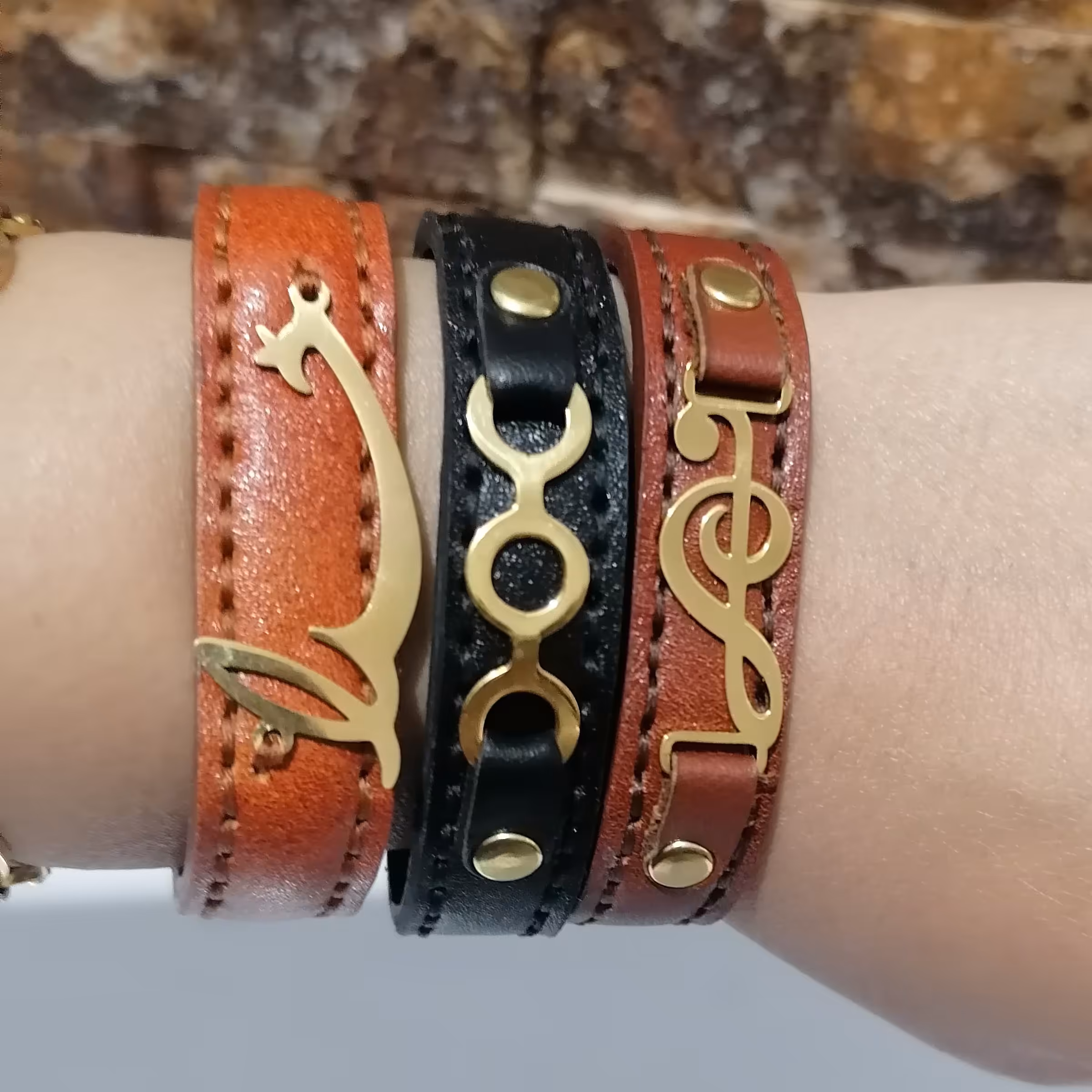 صنایع دستی  چرم دستدور