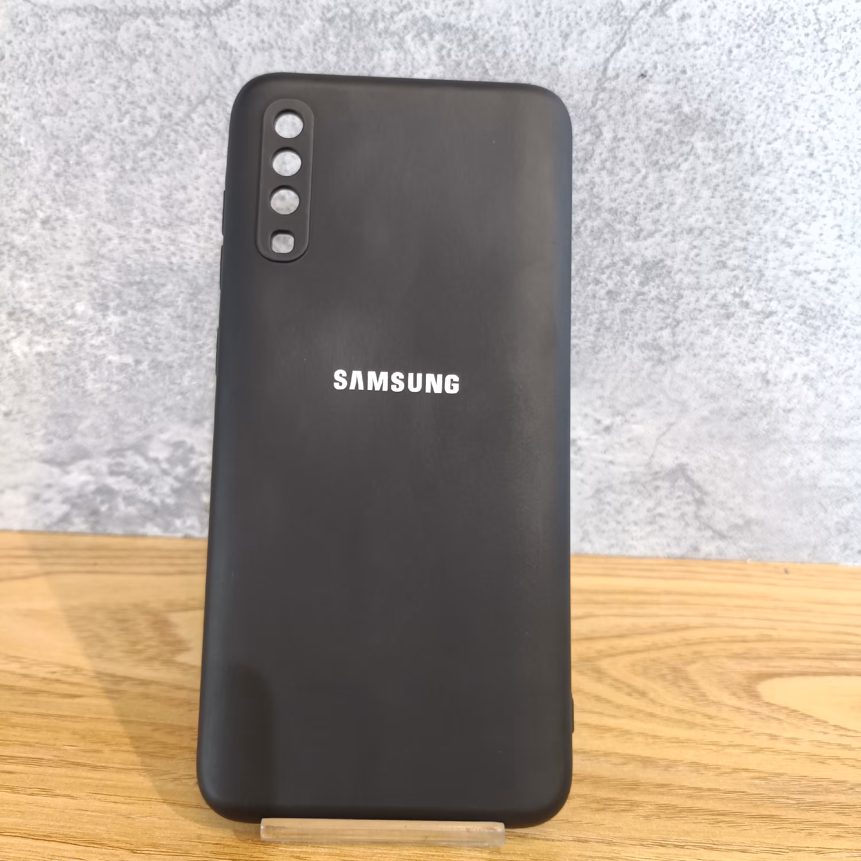 قاب گوشیA70 و A70s مدل  سلیکن های کپی رنگ مشکی samsung A70  70s