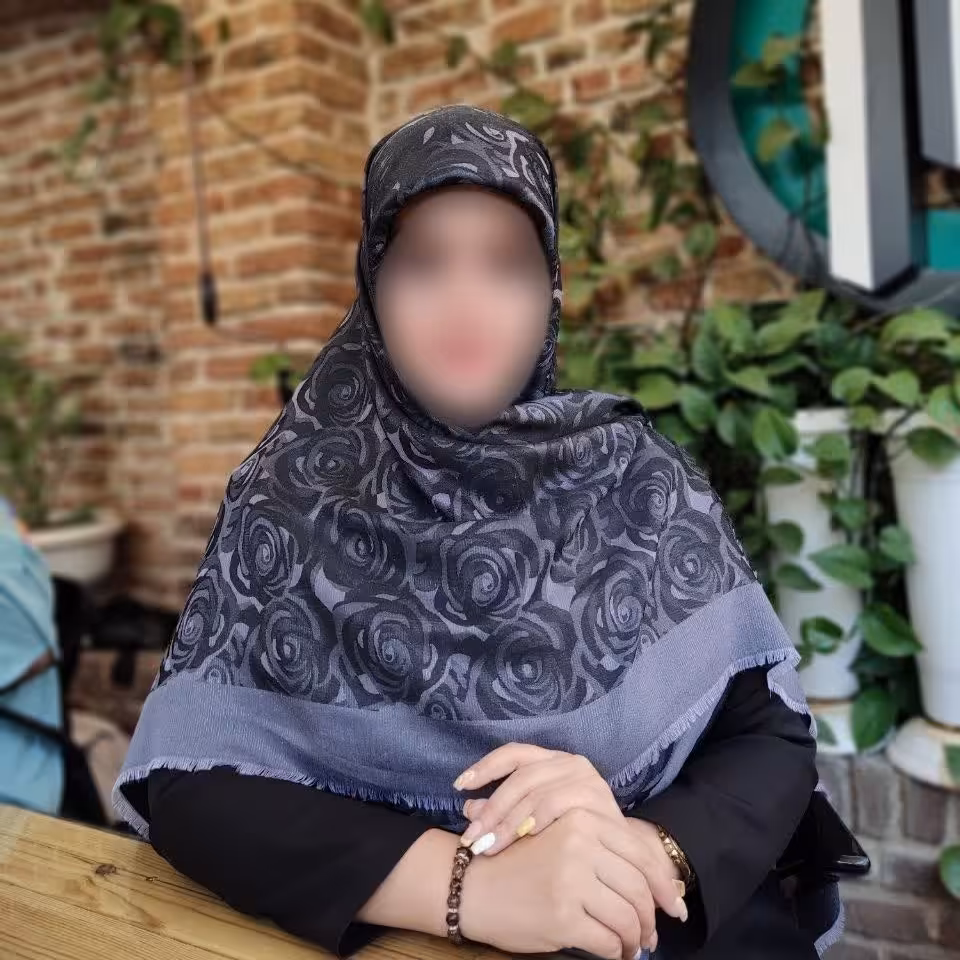 روسری نخ ابریشم ژاکارد دو رو لمه دار