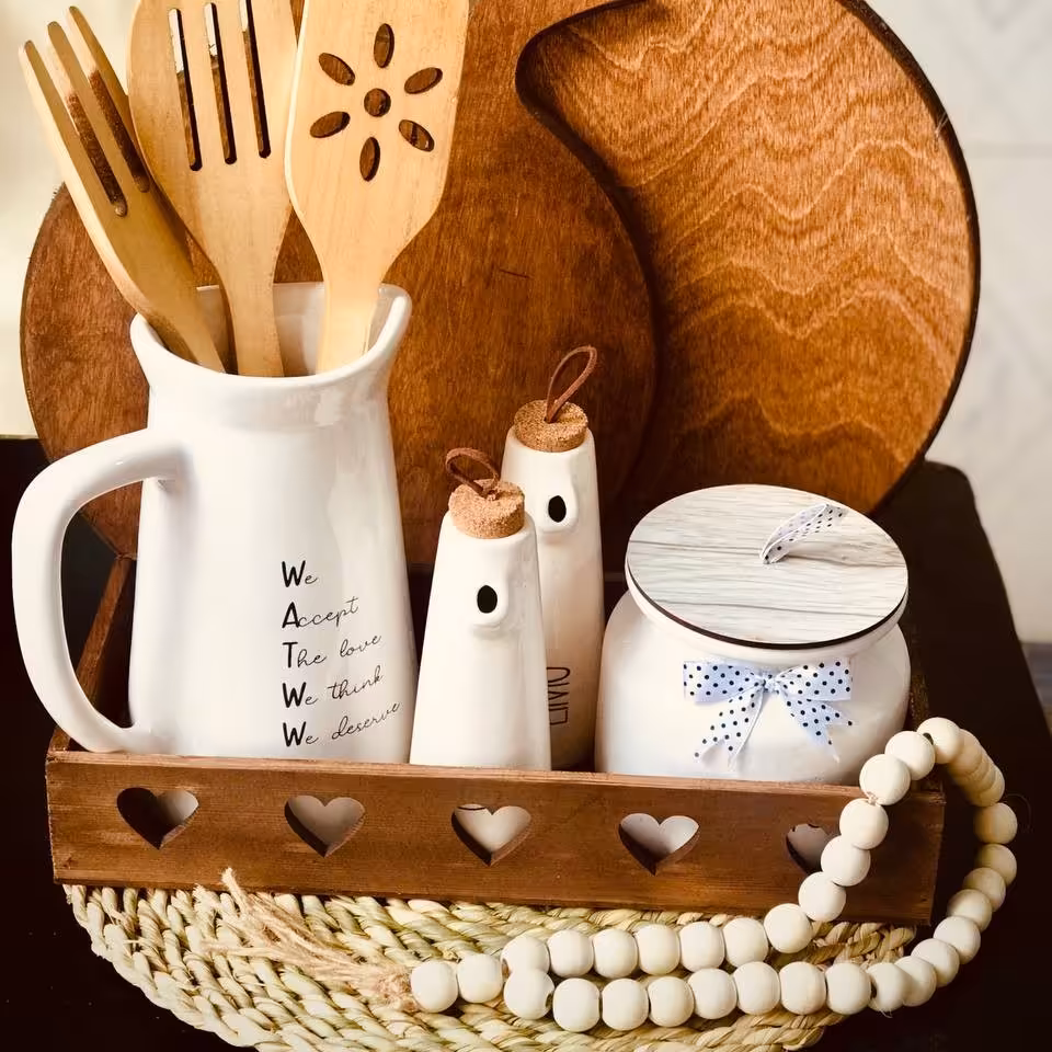 کیا دنبال یک باکس چوبی فانتزی و جمع و جور بودن

باکس چوبی دور قلبی

جنس چوبی