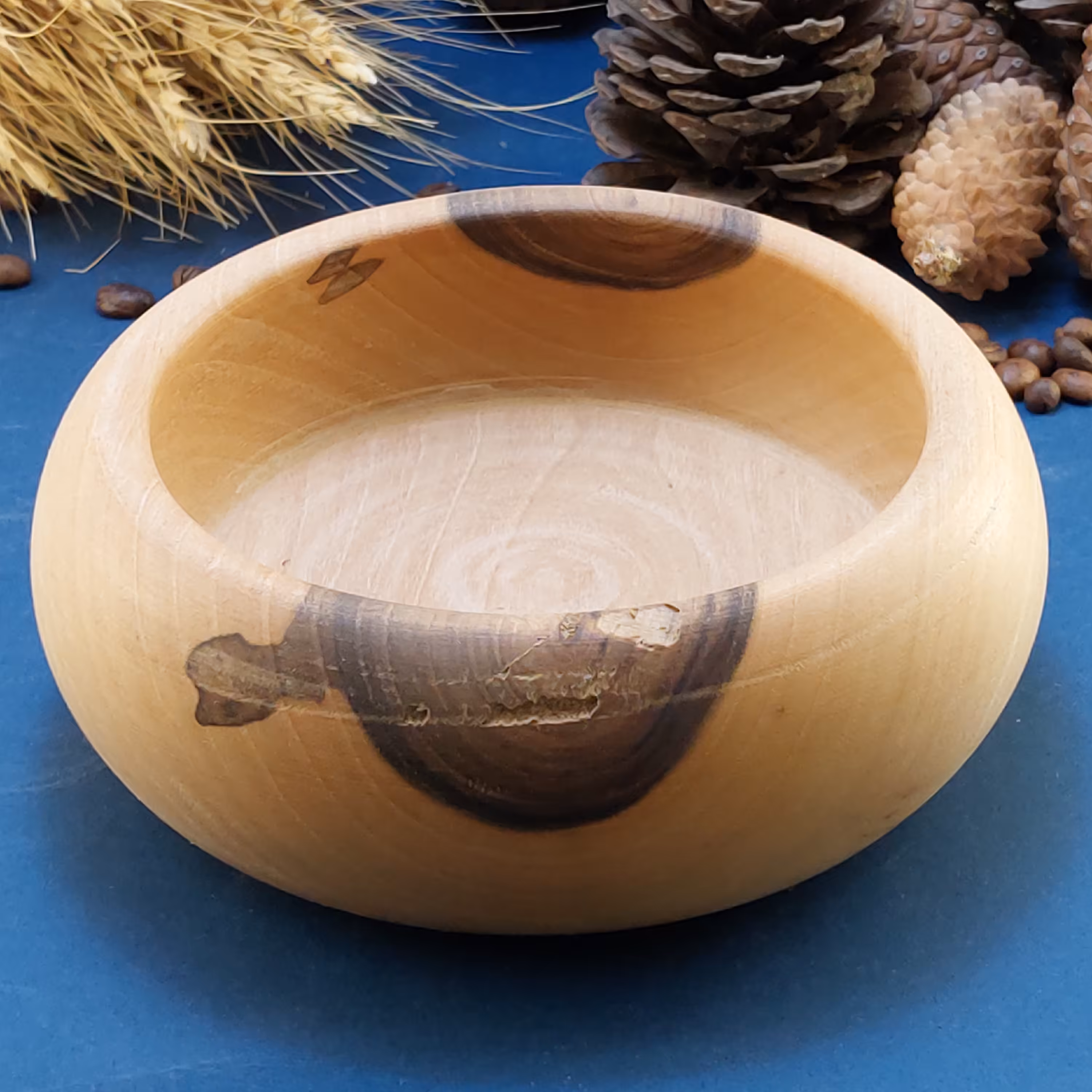 کاسه چوبی 