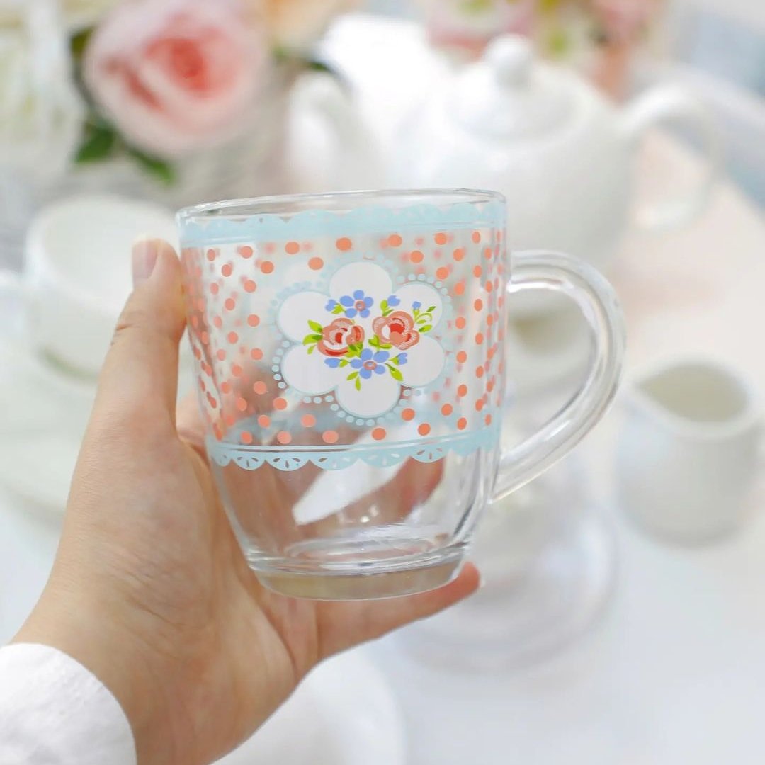 لیوان شیشه ای