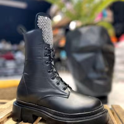 بوت بنددار نگینی